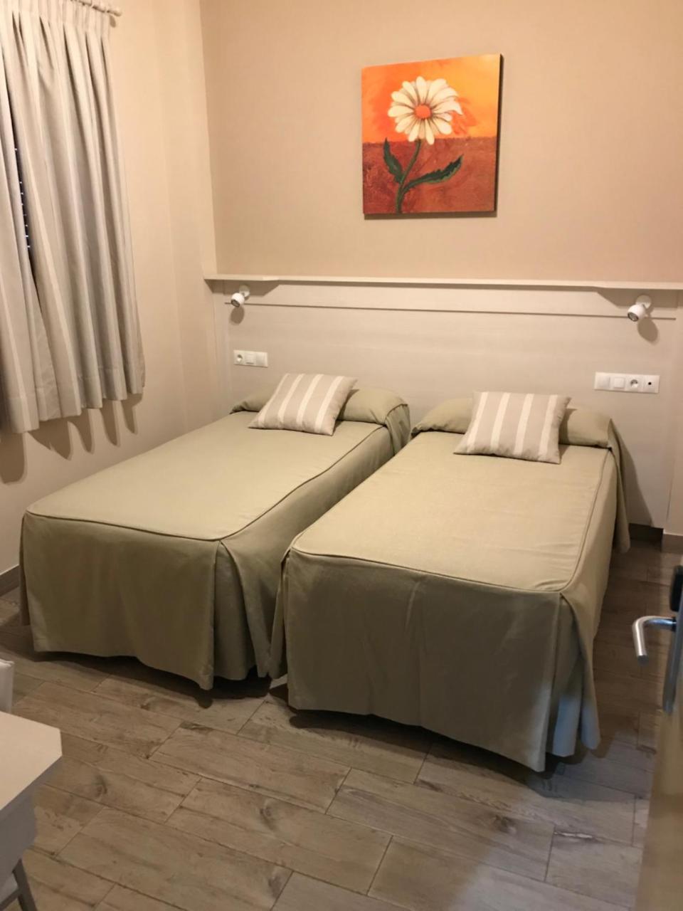 Hostal Los Encinares Villanueva de Córdoba Eksteriør billede